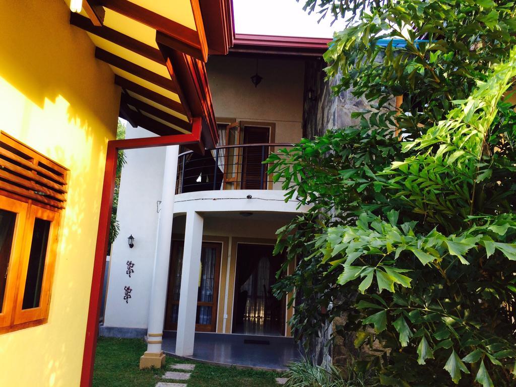 Northwood Residence - Marawila Exterior photo